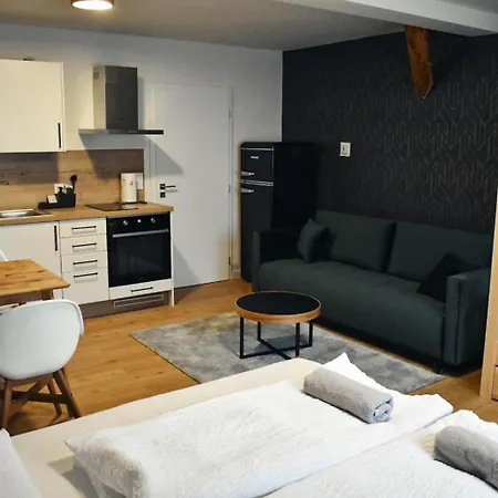 Apartament Javorna