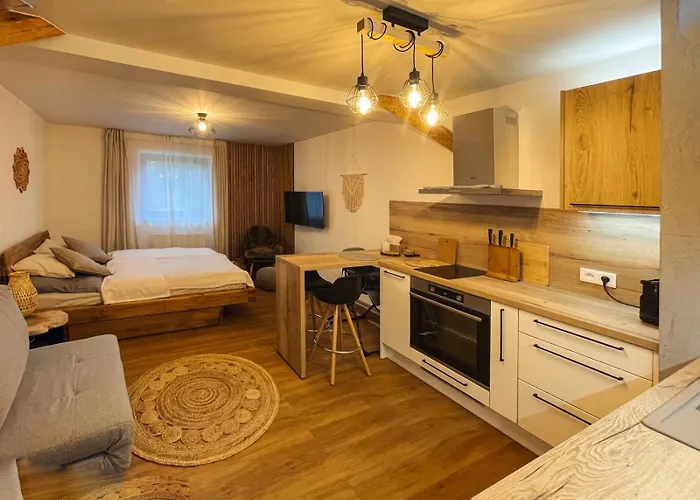 Javorná Apartamento